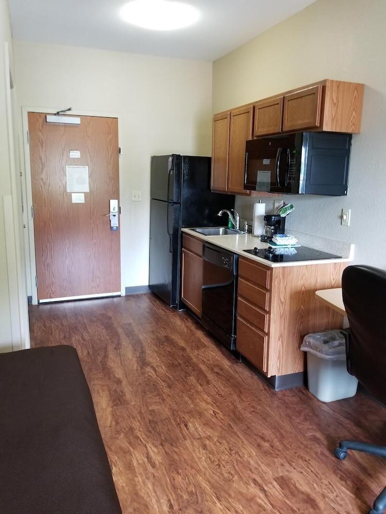 Suburban Studios Morgantown Esterno foto