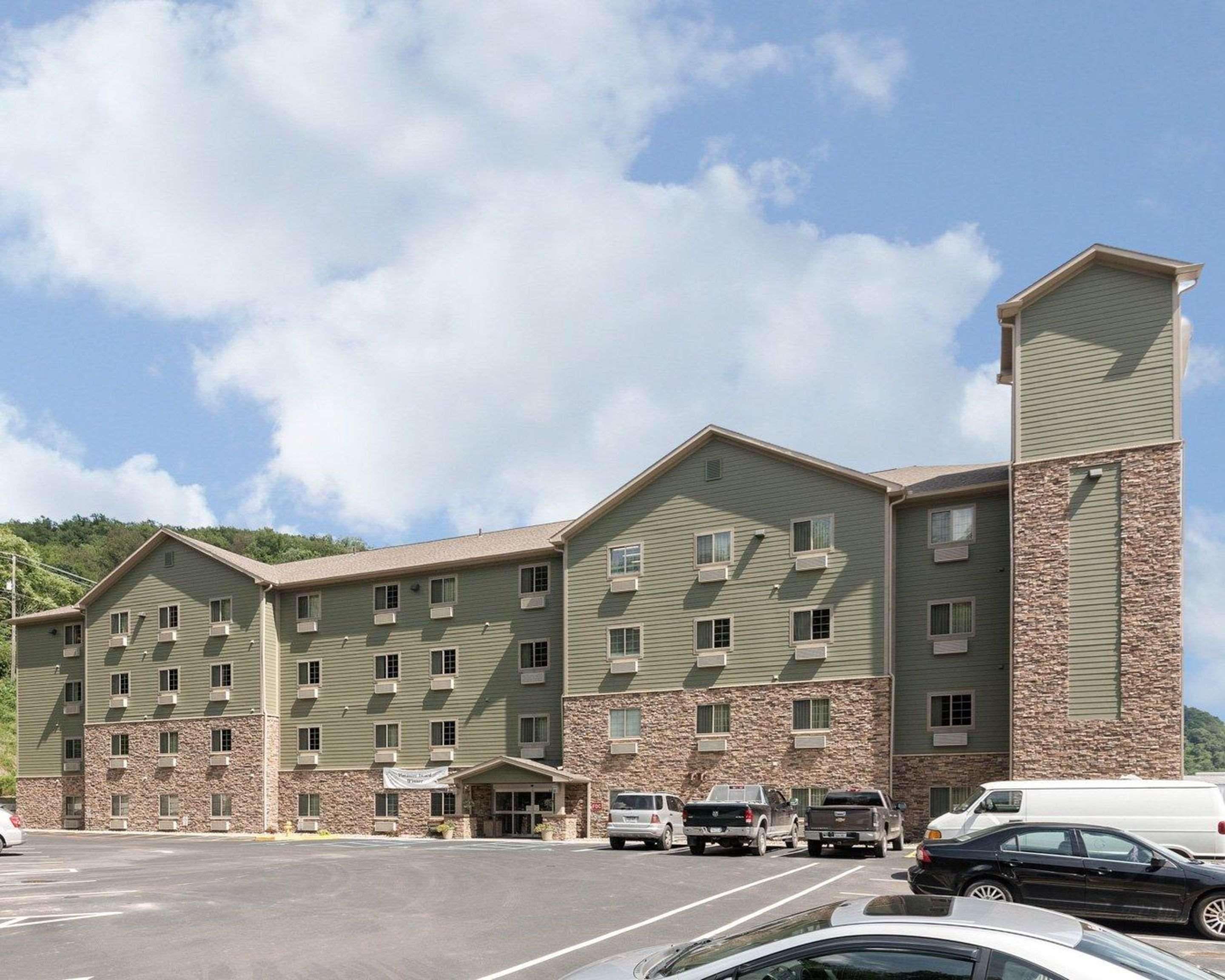 Suburban Studios Morgantown Esterno foto