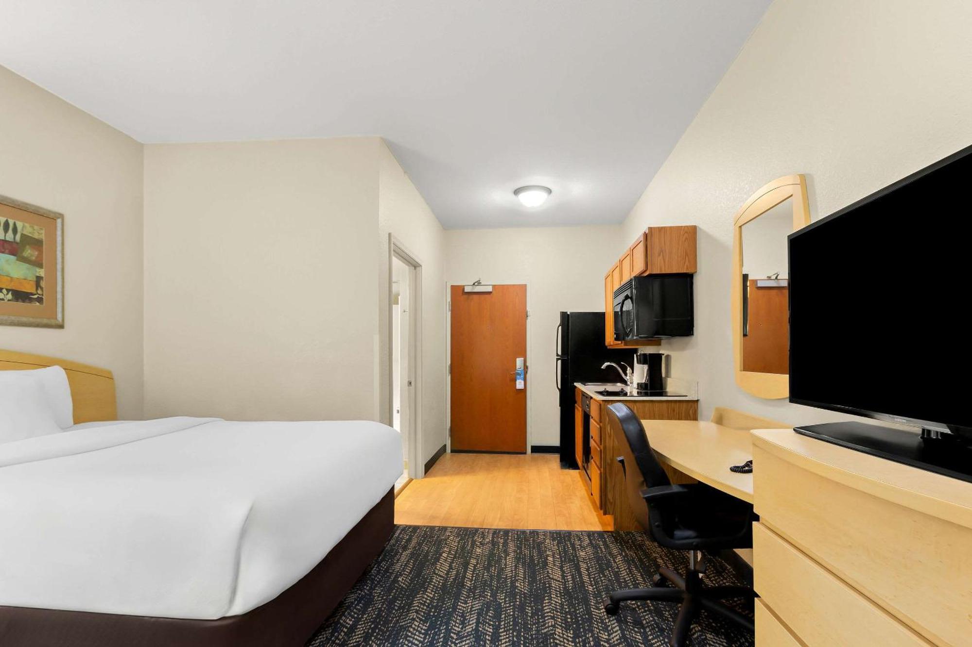 Suburban Studios Morgantown Esterno foto