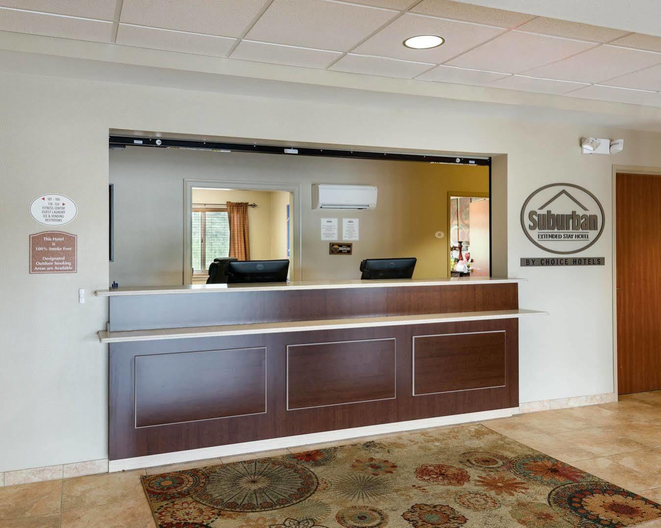 Suburban Studios Morgantown Esterno foto